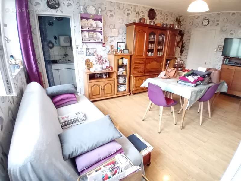 Appartement à DUN-SUR-MEUSE