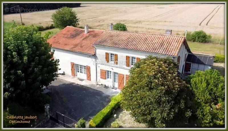 Maison à CHALAIS