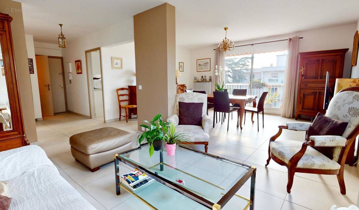 Appartement à LYON-5E