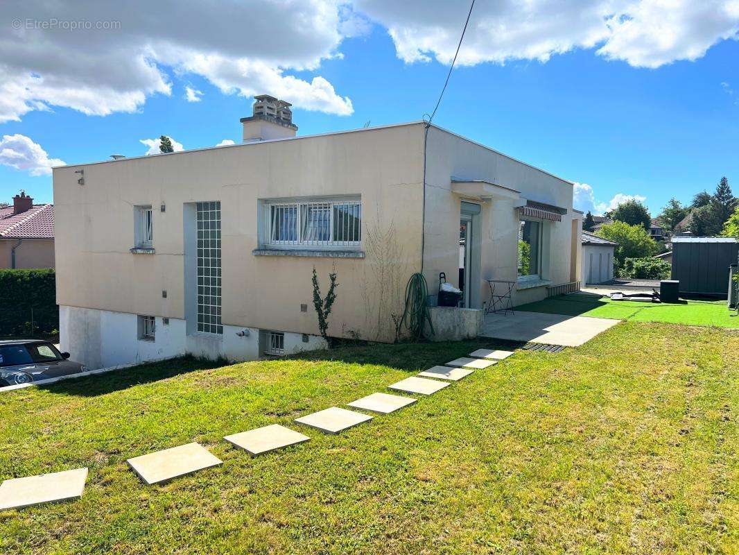 Maison à FRANCHEVILLE