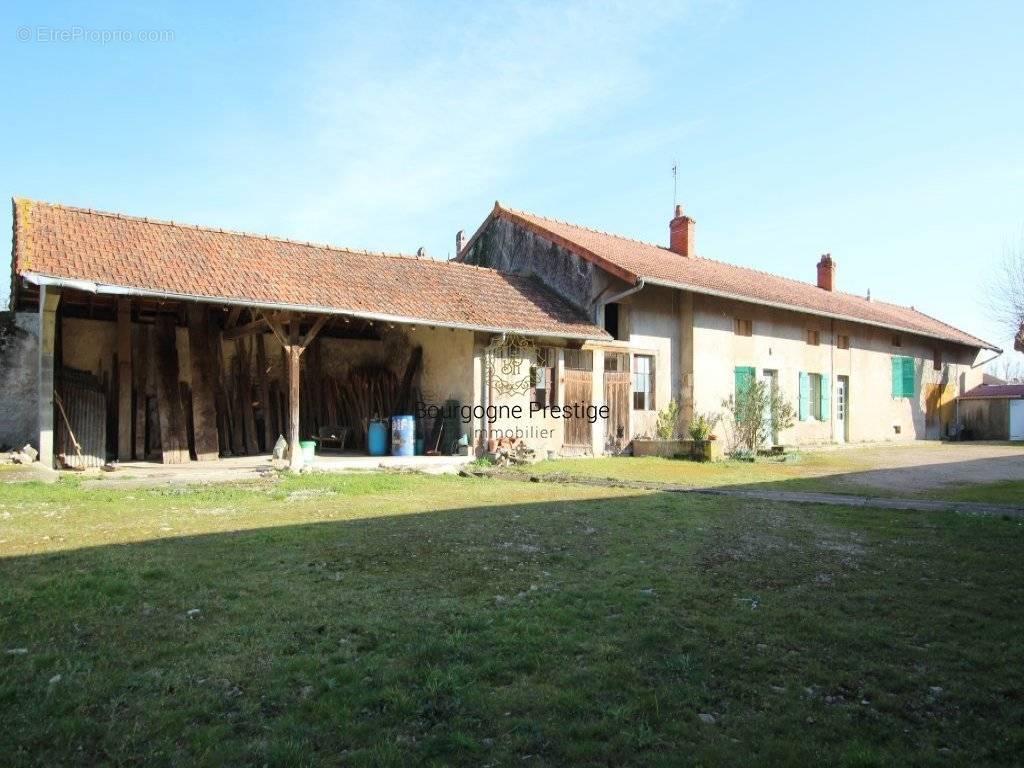 Maison à CUISERY