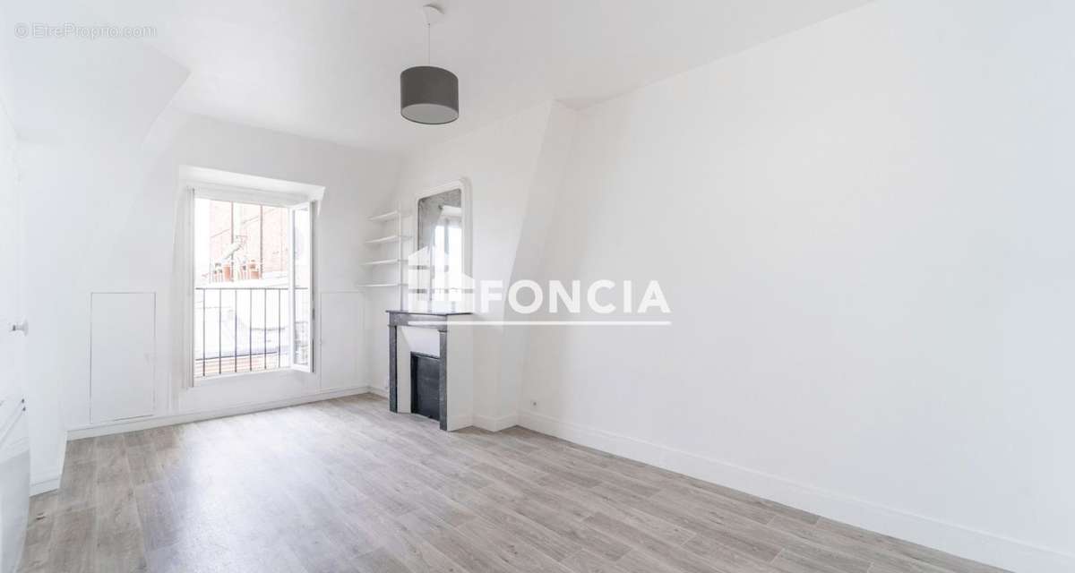 Appartement à PARIS-11E