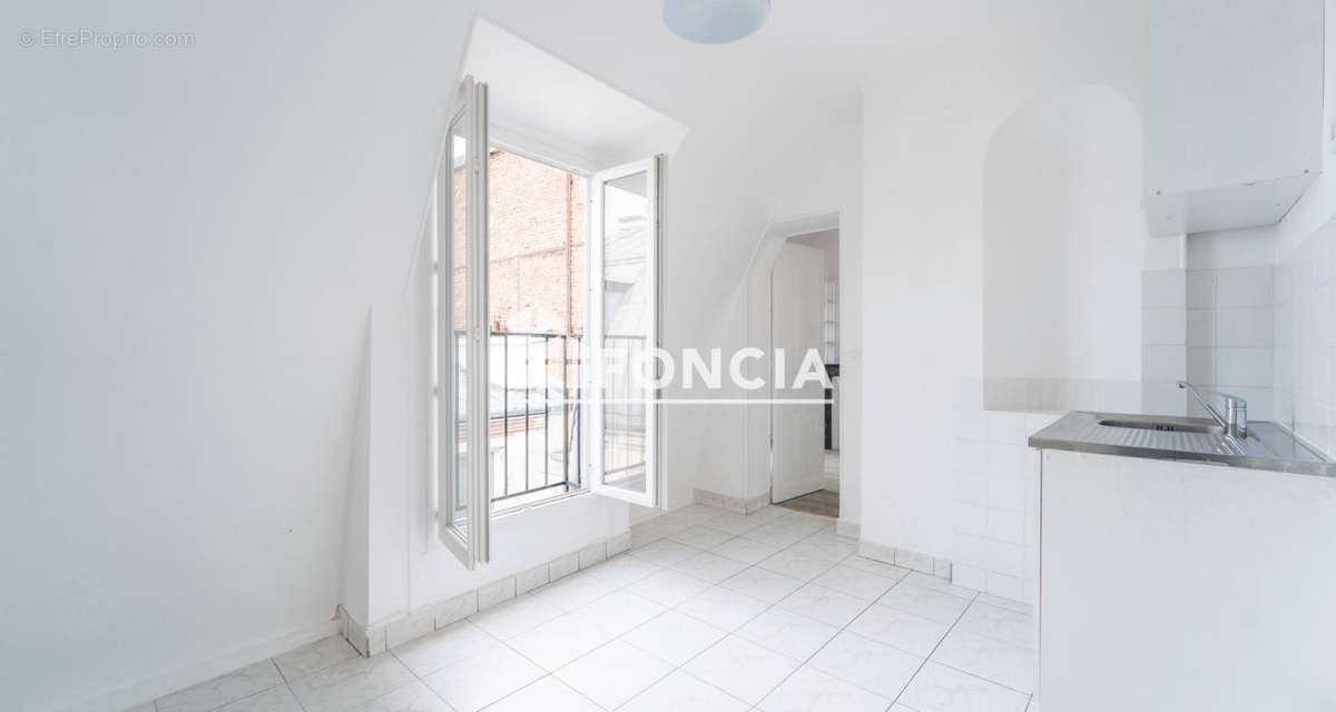 Appartement à PARIS-11E