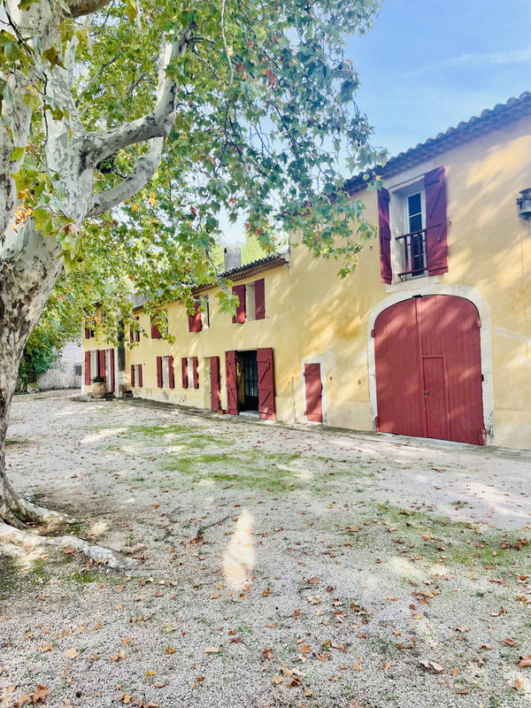 Maison à VELAUX