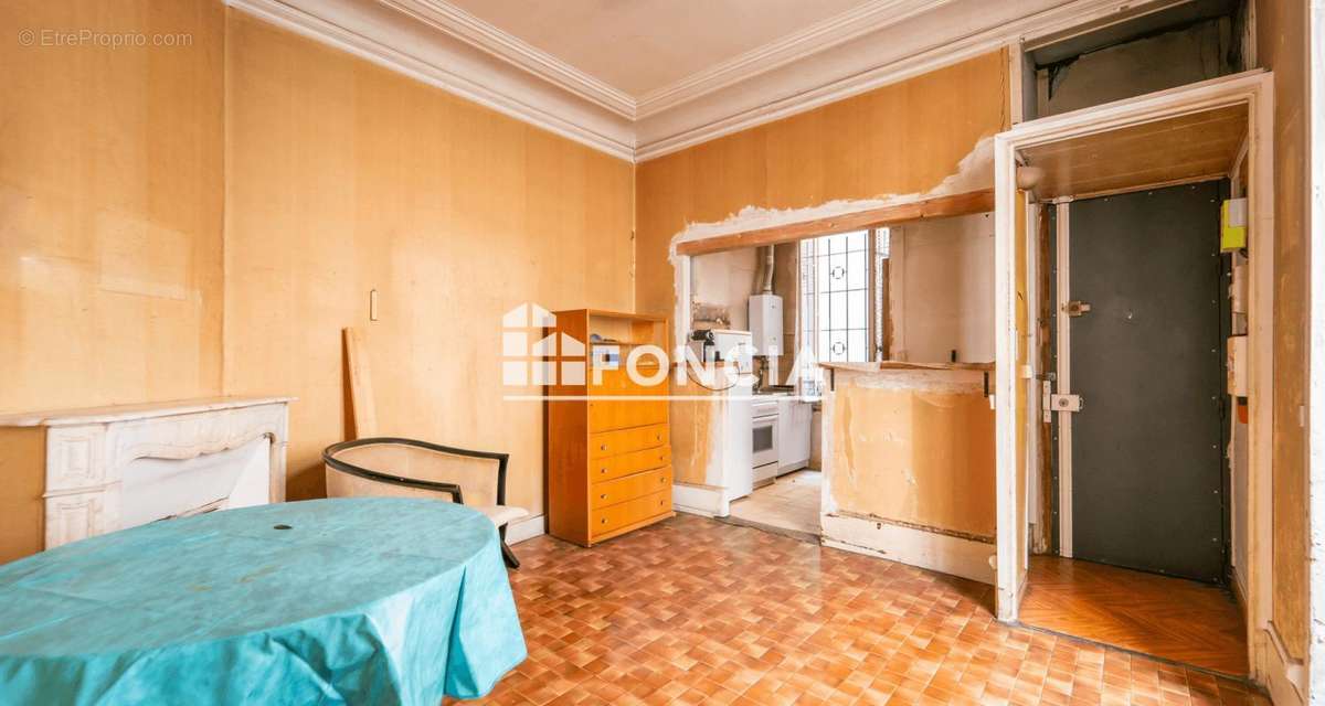 Appartement à PARIS-19E