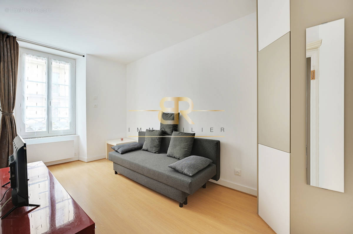 Appartement à PARIS-11E