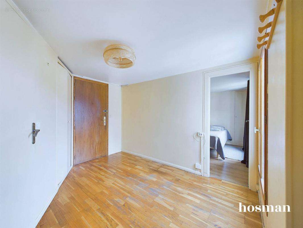 Appartement à PARIS-10E