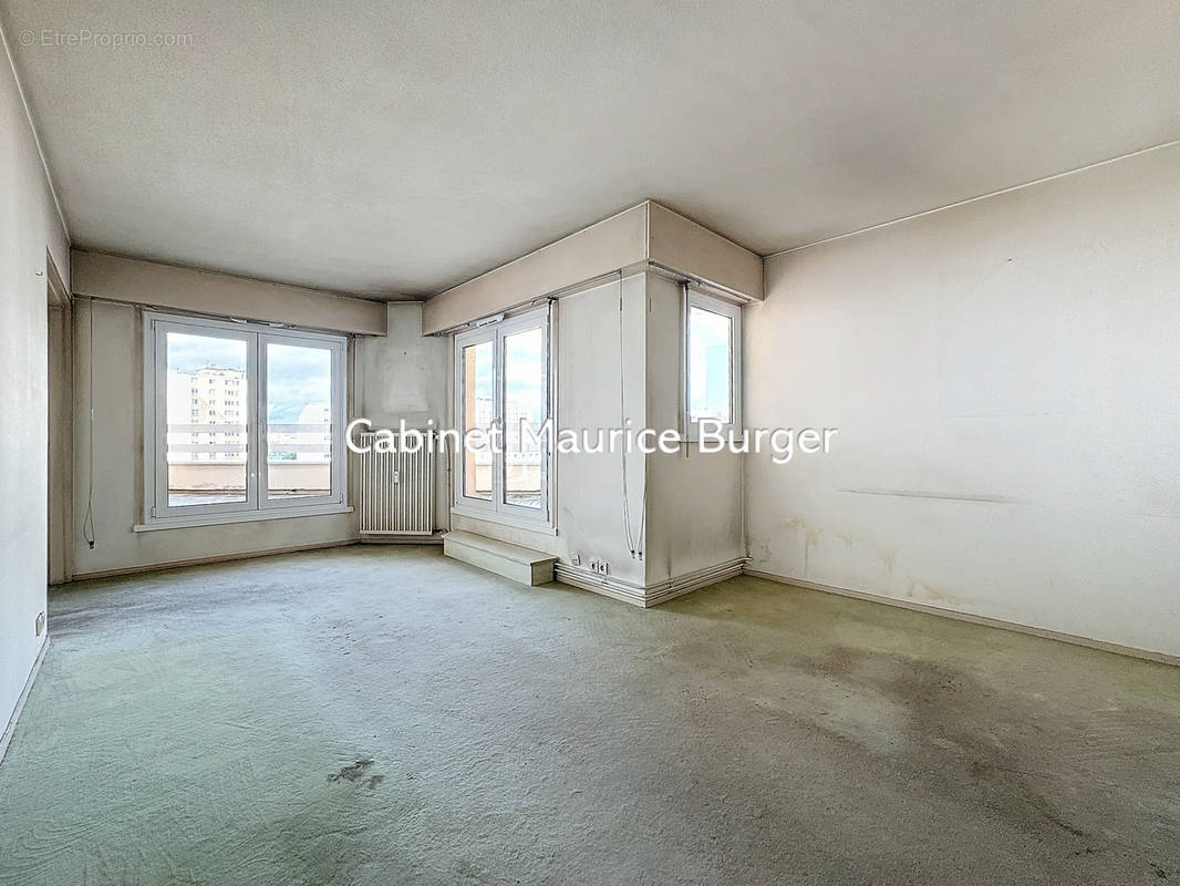 Appartement à PARIS-19E