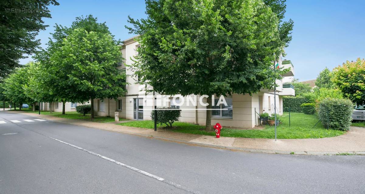 Appartement à MAURECOURT