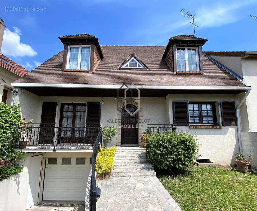 Maison à ORMESSON-SUR-MARNE