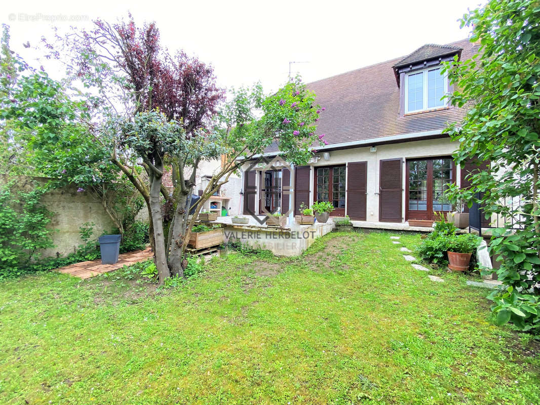 Maison à ORMESSON-SUR-MARNE