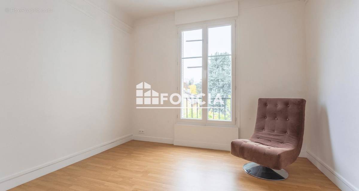 Appartement à BOURG-LA-REINE