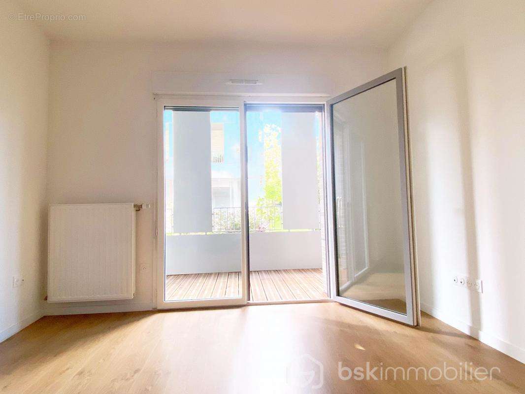 Appartement à NANTERRE