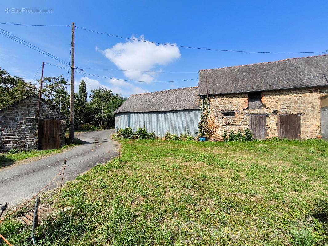 Maison à LA CHAPELLE-JANSON