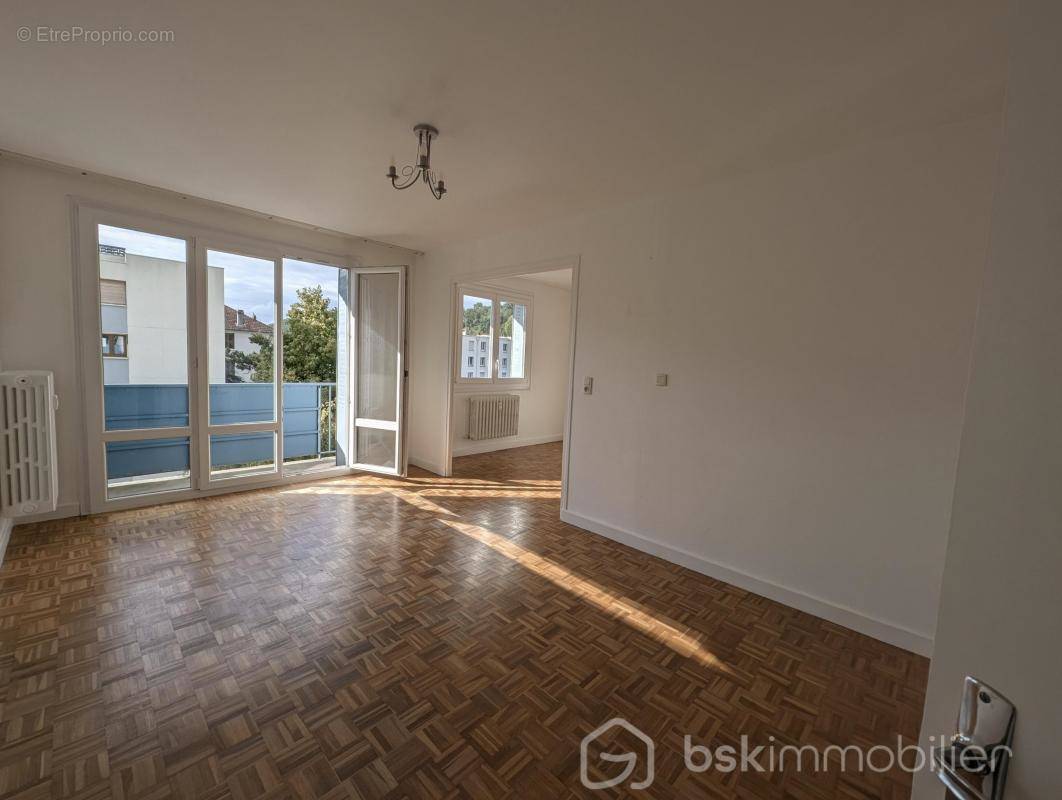 Appartement à AIX-LES-BAINS