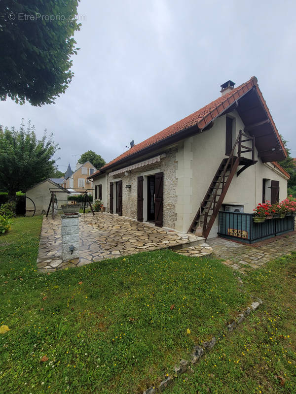 Maison à CERNY