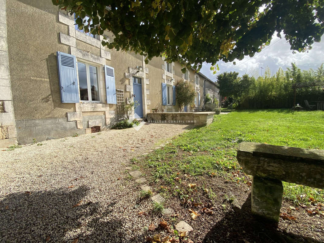 Maison à POITIERS