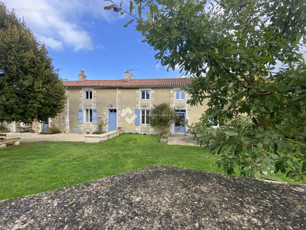 Maison à POITIERS