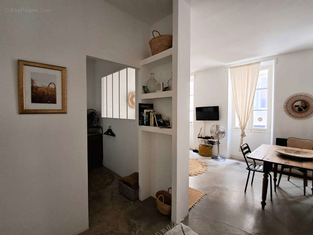 Appartement à MARSEILLE-1E