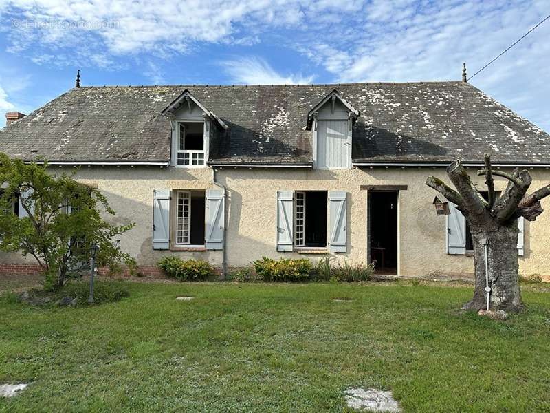 Maison à LA CHARTRE-SUR-LE-LOIR