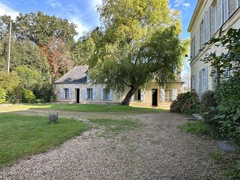 Maison à LA CHARTRE-SUR-LE-LOIR