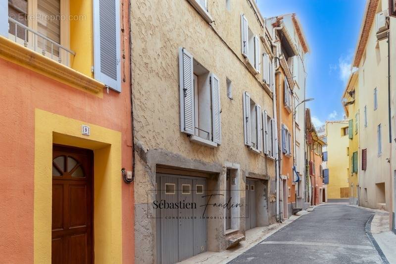 Appartement à LE BEAUSSET