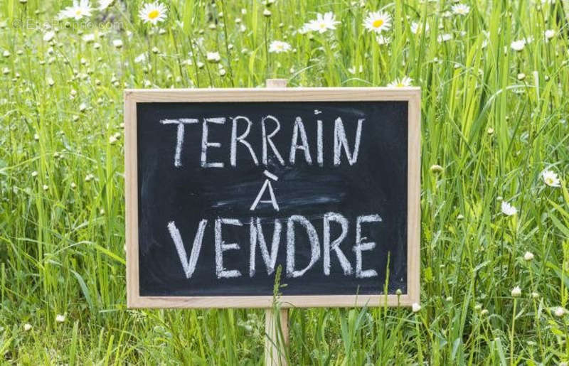 Terrain à VITRY-SUR-SEINE