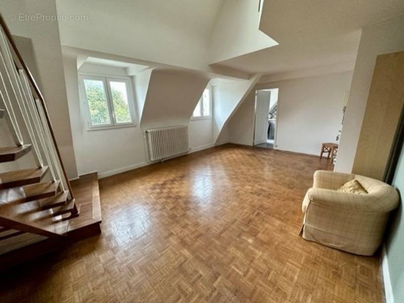 Appartement à VERSAILLES