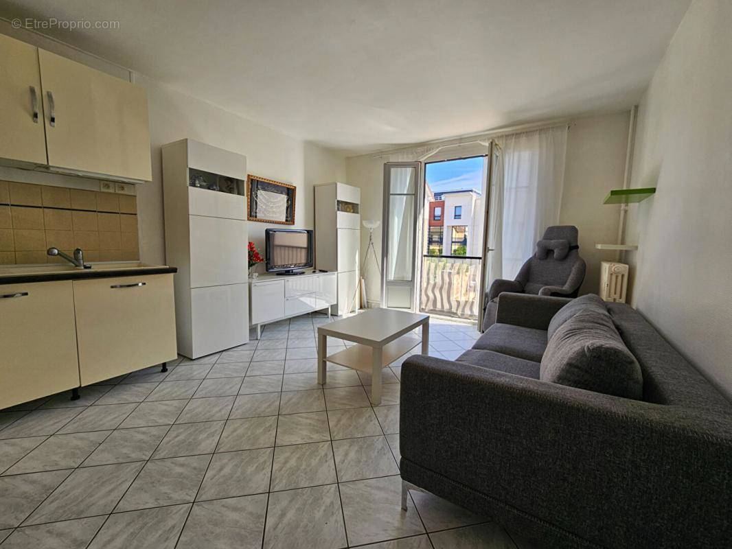 Appartement à COLOMBES