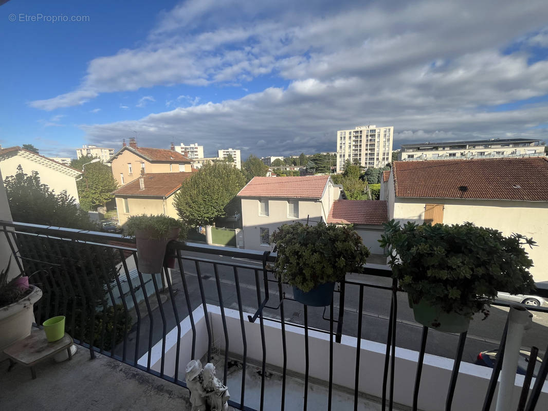 Appartement à BOURG-LES-VALENCE