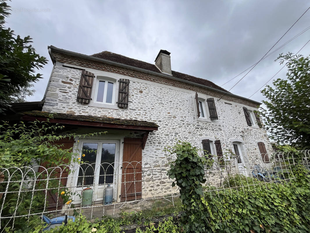 Maison à SAUVETERRE-DE-BEARN