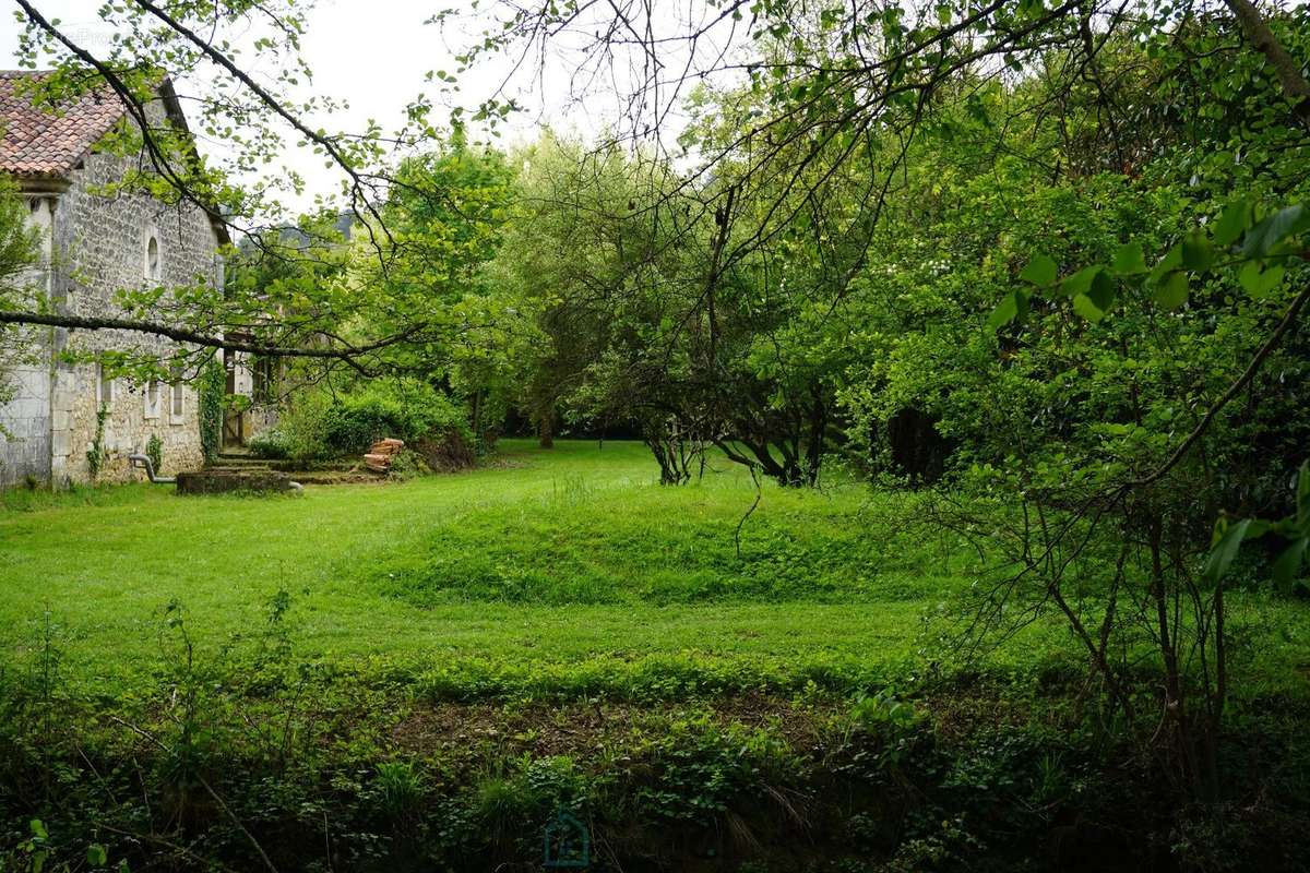 Maison à LA CHAPELLE-FAUCHER