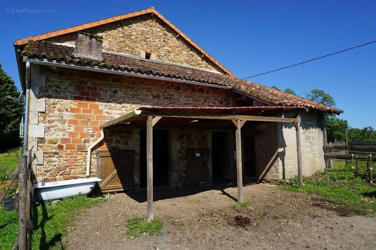 Maison à SAINT-JORY-DE-CHALAIS