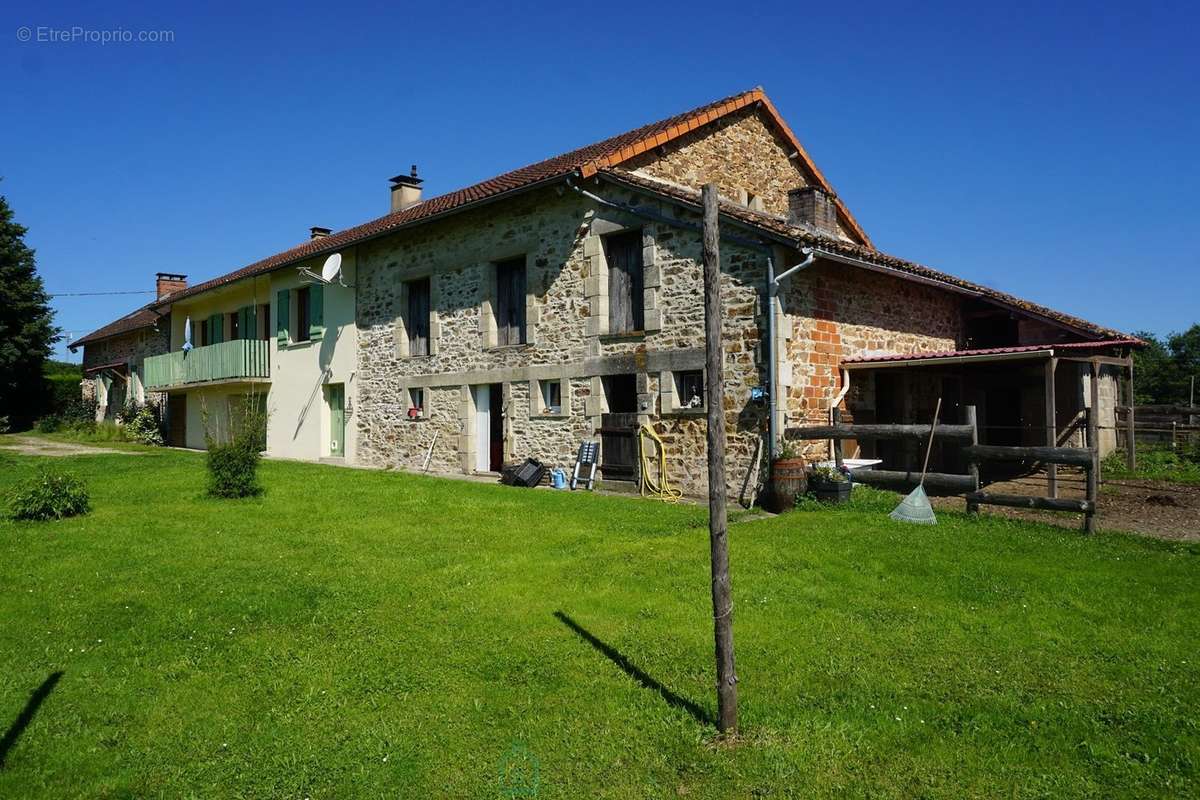 Maison à SAINT-JORY-DE-CHALAIS