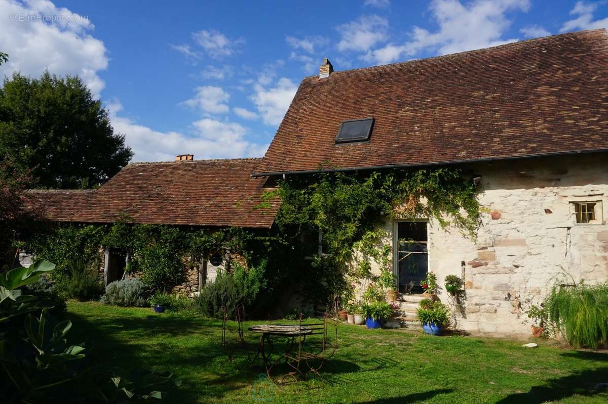 Maison à SAINT-JORY-DE-CHALAIS