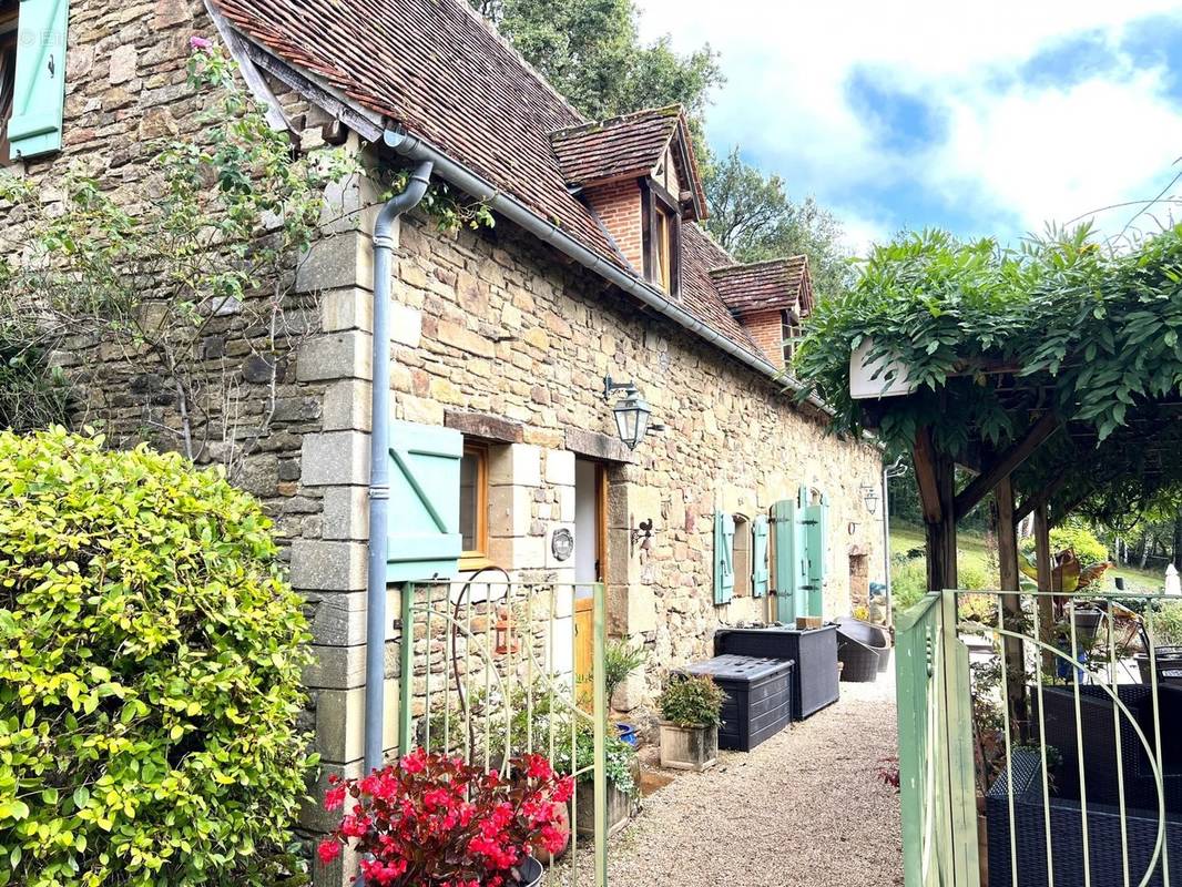 Maison à CARDAILLAC