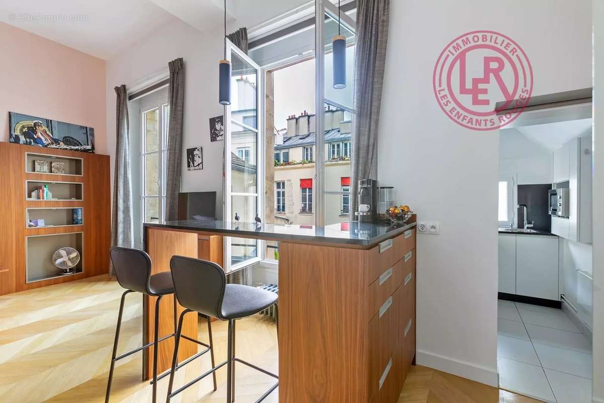 Appartement à PARIS-4E