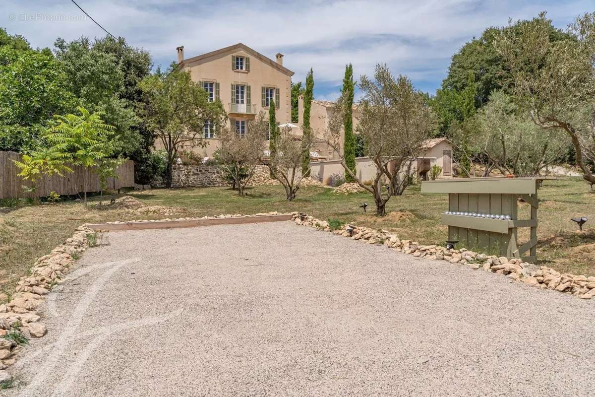 Maison à LOURMARIN