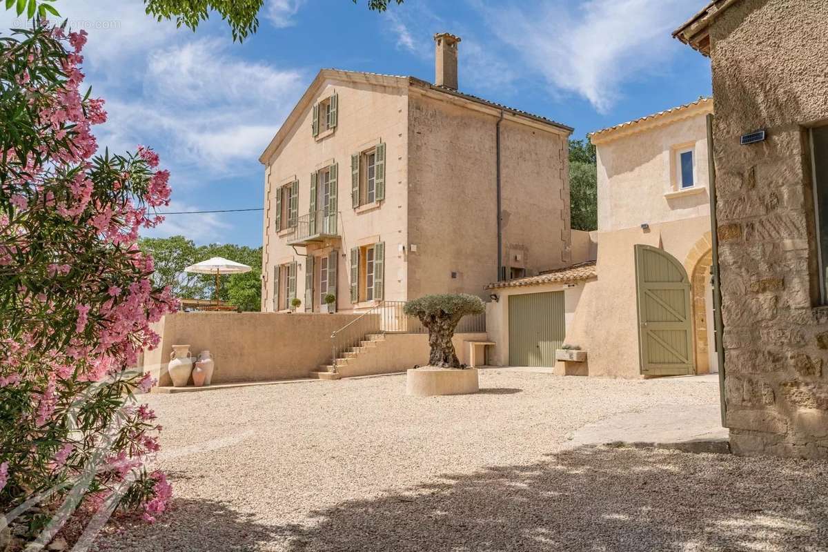 Maison à LOURMARIN