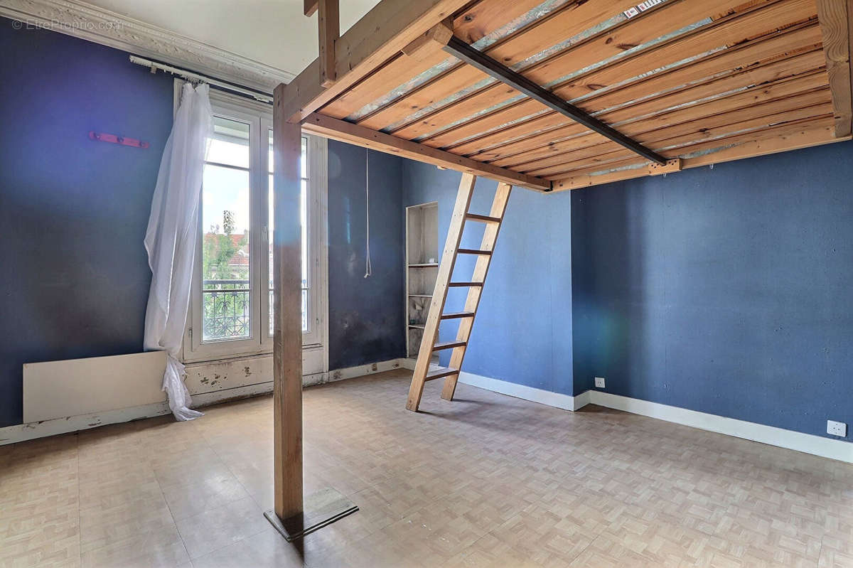 Appartement à AUBERVILLIERS