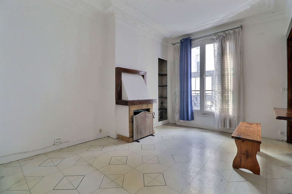 Appartement à AUBERVILLIERS