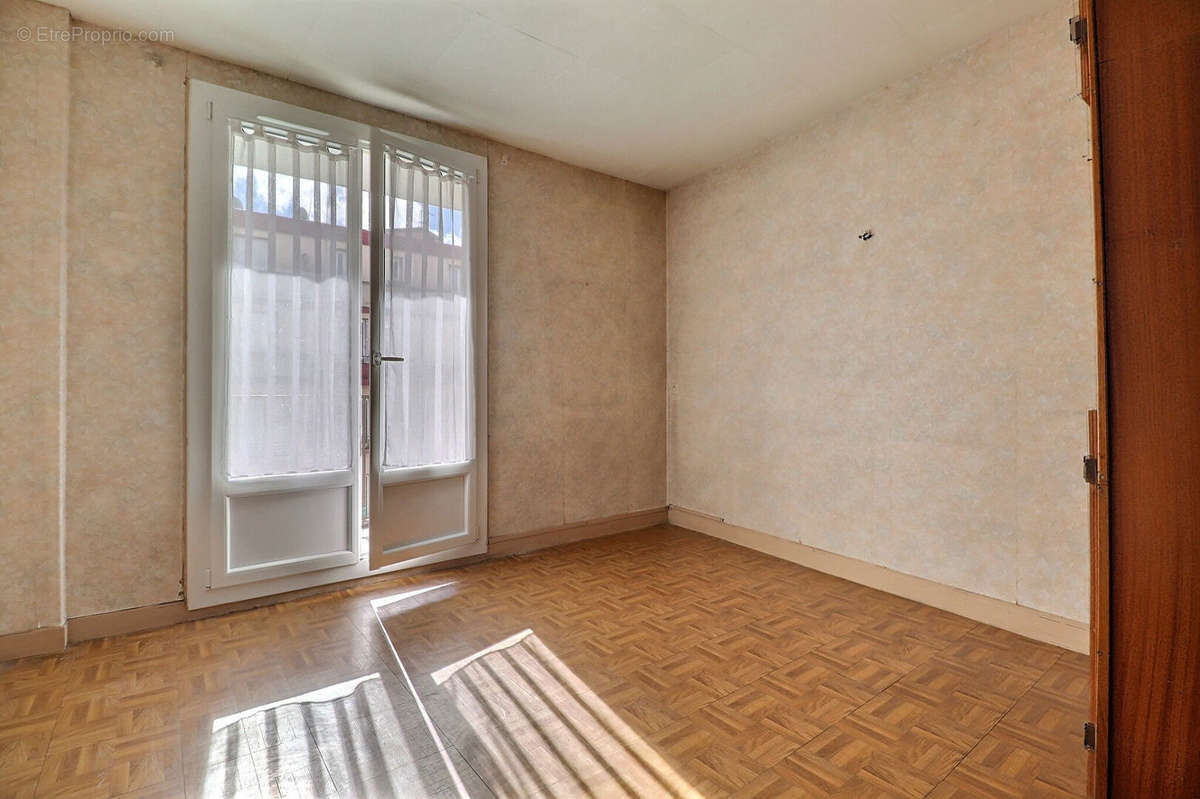 Appartement à AUBERVILLIERS