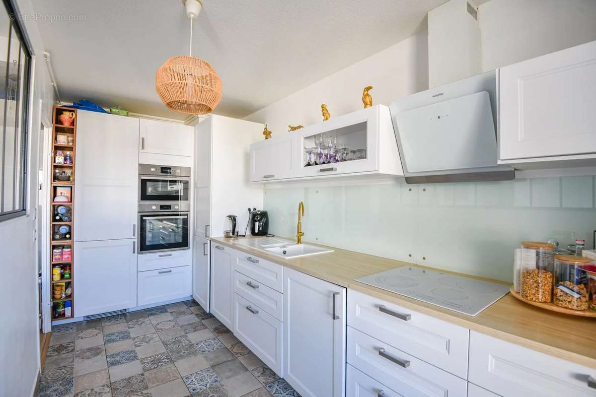 Appartement à MARSEILLE-9E