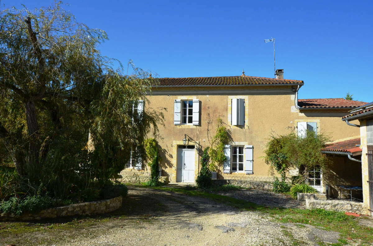 05 - Maison House facade - Maison à ROQUEPINE