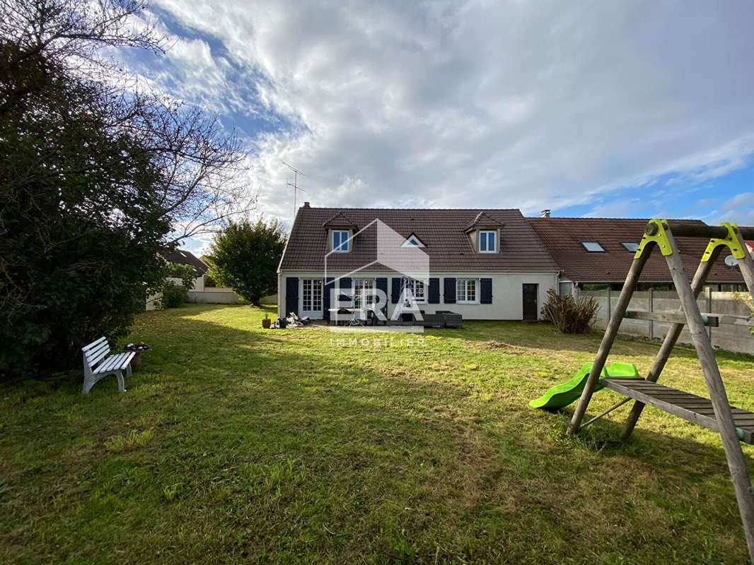 Maison à BRIE-COMTE-ROBERT