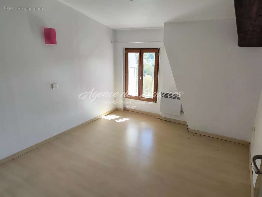 Appartement à BARJOLS