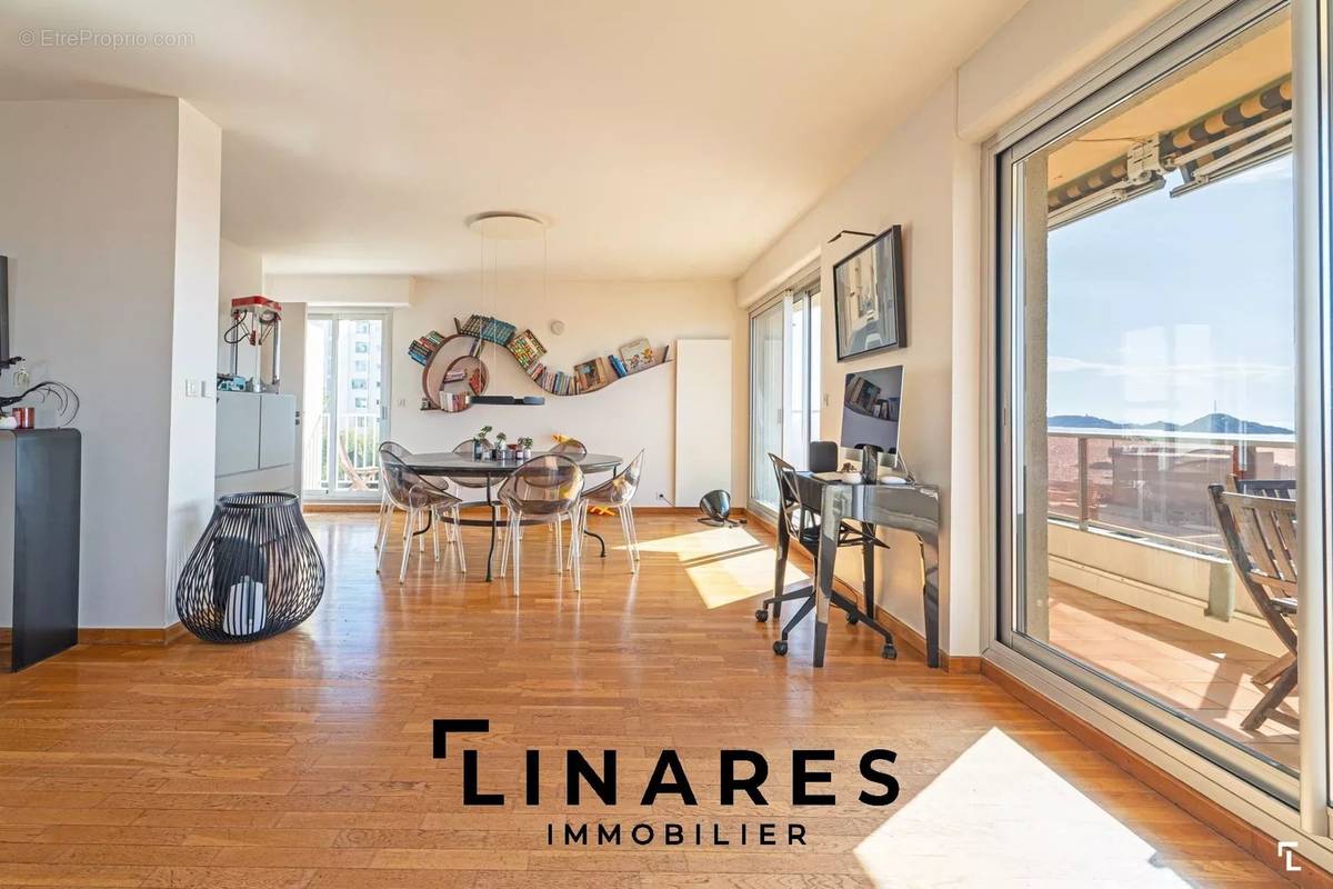 Appartement à MARSEILLE-7E