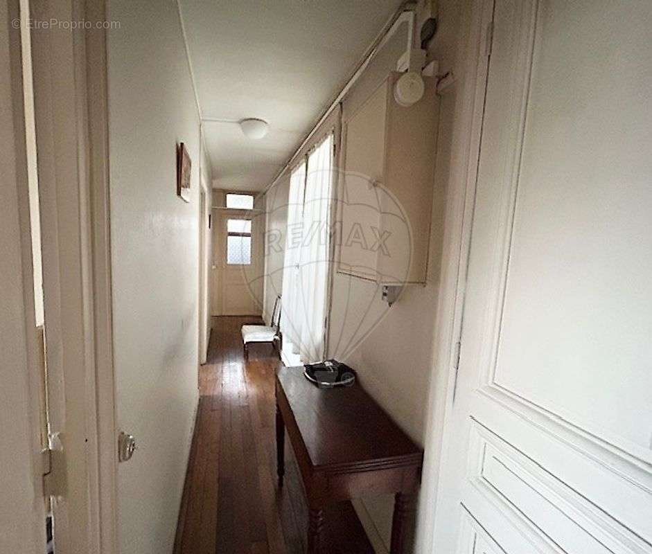 Appartement à PARIS-15E