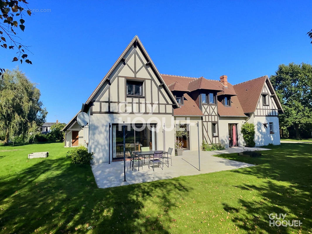 Maison à BERNAY