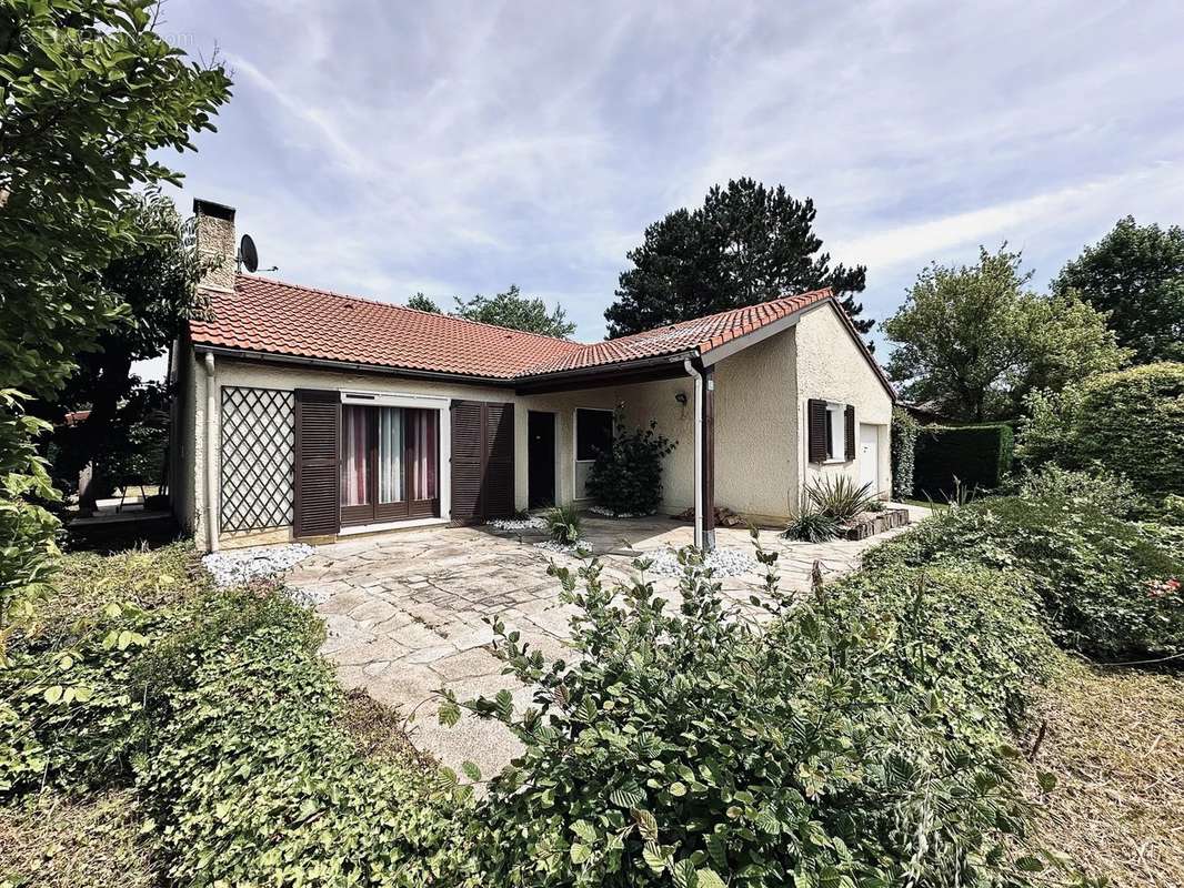 Maison à CHAPONNAY